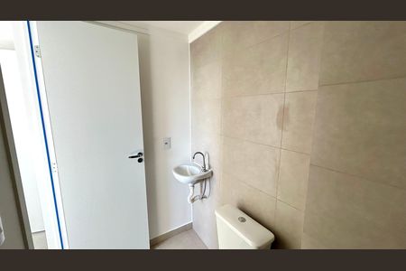Apartamento à venda com 59m², 3 quartos e 1 vaga Apartamento à venda com 59m², 3 quartos e 1 vagaBanheiro da Suíte