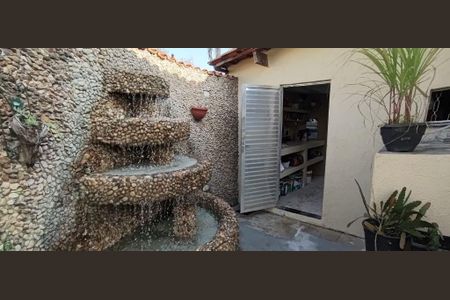 Casa à venda com 284m², 3 quartos e 3 vagas