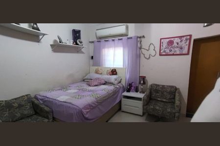 Casa à venda com 284m², 3 quartos e 3 vagas
