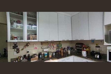 Casa à venda com 284m², 3 quartos e 3 vagas