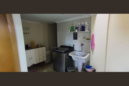 Casa à venda com 284m², 3 quartos e 3 vagas