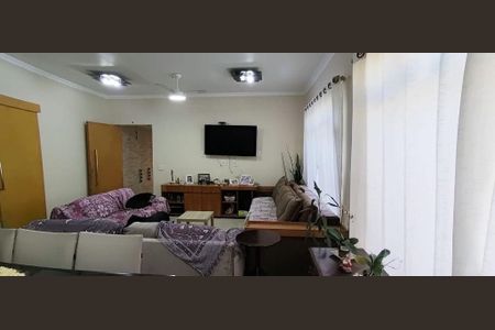 Casa à venda com 3 quartos, 284m² em Vila Campo Grande, São Paulo