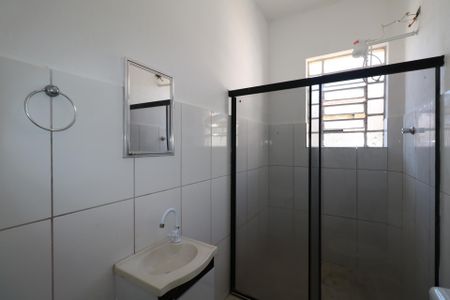 Casa para alugar com 110m², 2 quartos e 2 vagas Casa para alugar com 110m², 2 quartos e 2 vagasBanheiro