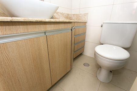 Apartamento para alugar com 58m², 3 quartos e 1 vaga Apartamento para alugar com 58m², 3 quartos e 1 vagaBanheiro