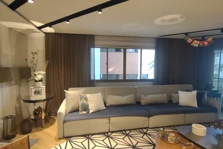 Apartamento à venda com 166m², 3 quartos e 2 vagas Apartamento à venda com 166m², 3 quartos e 2 vagasSala