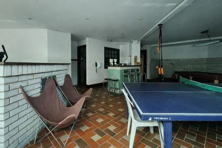 Apartamento à venda com 166m², 3 quartos e 2 vagas Apartamento à venda com 166m², 3 quartos e 2 vagasSalão de jogos