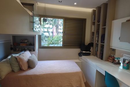 Apartamento à venda com 166m², 3 quartos e 2 vagas Apartamento à venda com 166m², 3 quartos e 2 vagasSuíte 3