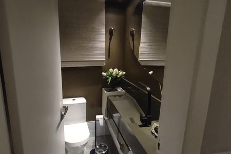 Apartamento à venda com 166m², 3 quartos e 2 vagas Apartamento à venda com 166m², 3 quartos e 2 vagasLavabo