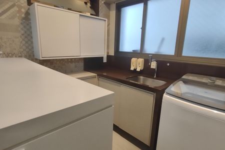 Apartamento à venda com 166m², 3 quartos e 2 vagas Apartamento à venda com 166m², 3 quartos e 2 vagasÁrea de Serviço