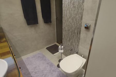 Apartamento à venda com 166m², 3 quartos e 2 vagas Apartamento à venda com 166m², 3 quartos e 2 vagasBanheiro da Suíte 1