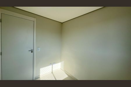 Quarto 2 de apartamento para alugar com 2 quartos, 36m² em Jardim Aeroporto, São Paulo
