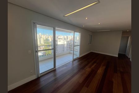 Entrada de apartamento para alugar com 2 quartos, 86m² em Lar São Paulo, São Paulo