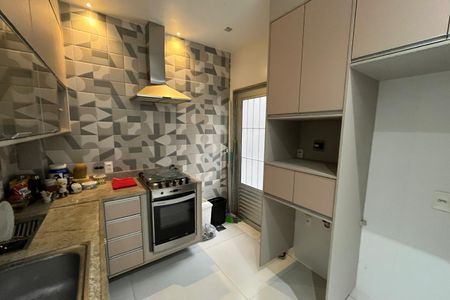 Cozinha de casa para alugar com 2 quartos, 90m² em Jardim Vinte E Cinco de Agosto, Duque de Caxias