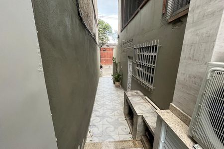 Varanda de casa para alugar com 2 quartos, 90m² em Jardim Vinte E Cinco de Agosto, Duque de Caxias