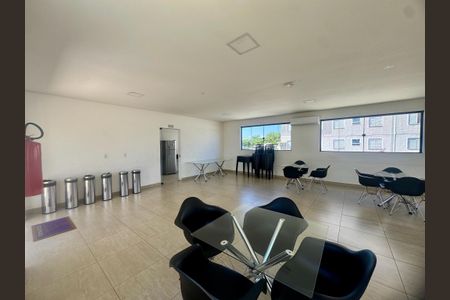 Apartamento para alugar com 50m², 2 quartos e sem vagaÁrea comum - Salão de festas