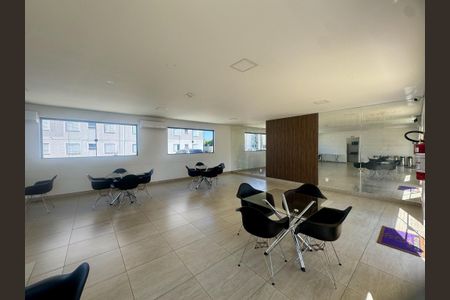 Apartamento para alugar com 50m², 2 quartos e sem vagaÁrea comum - Salão de festas