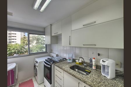 Apartamento para alugar com 67m², 2 quartos e 1 vaga