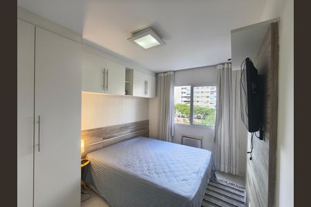 Apartamento para alugar com 67m², 2 quartos e 1 vaga