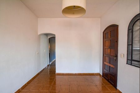Casa para alugar com 180m², 3 quartos e 2 vagas Casa para alugar com 180m², 3 quartos e 2 vagasSala de Jantar