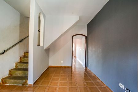 Casa para alugar com 180m², 3 quartos e 2 vagas Casa para alugar com 180m², 3 quartos e 2 vagasSala