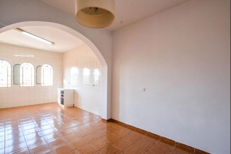 Casa para alugar com 180m², 3 quartos e 2 vagas Casa para alugar com 180m², 3 quartos e 2 vagasSala de Jantar