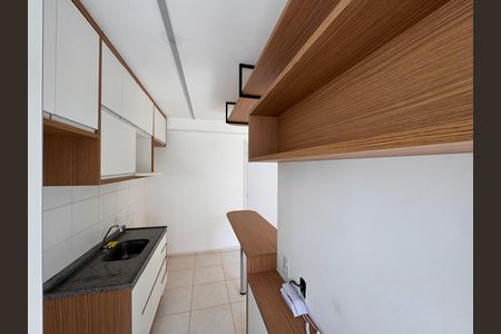 Cozinha de apartamento para alugar com 2 quartos, 50m² em Barra Olímpica, Rio de Janeiro