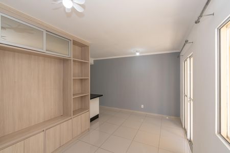 Sala de Estar/Jantar de apartamento para alugar com 2 quartos, 66m² em Parque Euclides Miranda, Sumaré
