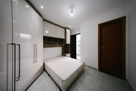 Casa para alugar com 72m², 2 quartos e 2 vagas Casa para alugar com 72m², 2 quartos e 2 vagasSuíte 1