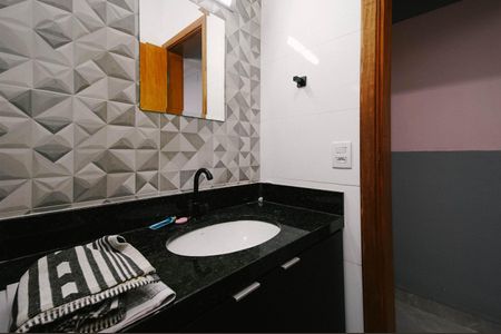 Casa para alugar com 72m², 2 quartos e 2 vagas Casa para alugar com 72m², 2 quartos e 2 vagasLavabo