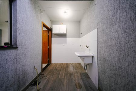 Casa para alugar com 72m², 2 quartos e 2 vagas Casa para alugar com 72m², 2 quartos e 2 vagasÁrea de Serviço