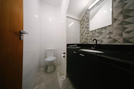 Casa para alugar com 72m², 2 quartos e 2 vagas Casa para alugar com 72m², 2 quartos e 2 vagasLavabo