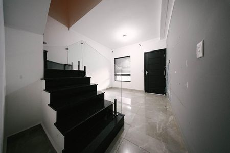 Sala de casa para alugar com 2 quartos, 72m² em Jardim Ponte Rasa, São Paulo