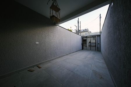 Garagem de casa para alugar com 2 quartos, 72m² em Jardim Ponte Rasa, São Paulo