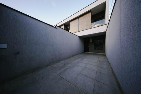 Garagem de casa para alugar com 2 quartos, 72m² em Jardim Ponte Rasa, São Paulo