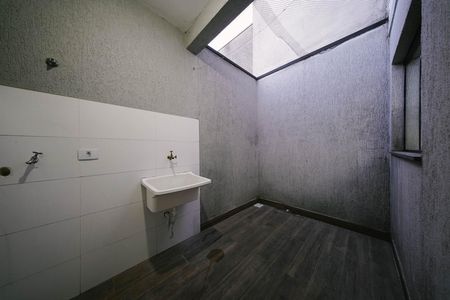 Casa para alugar com 72m², 2 quartos e 2 vagas Casa para alugar com 72m², 2 quartos e 2 vagasÁrea de Serviço