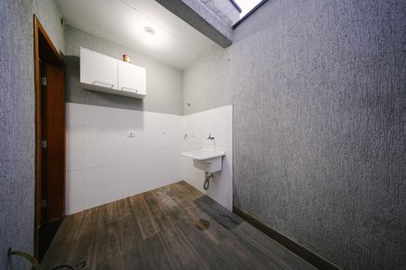Casa para alugar com 72m², 2 quartos e 2 vagas Casa para alugar com 72m², 2 quartos e 2 vagasÁrea de Serviço