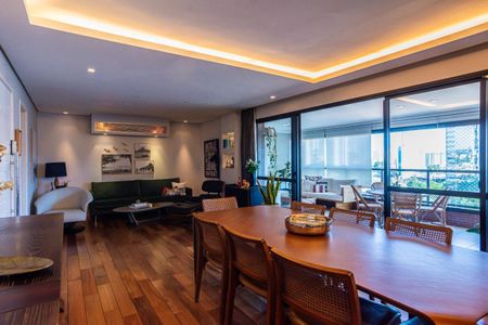 Apartamento à venda com 3 quartos, 209m² em Santo Amaro, São Paulo