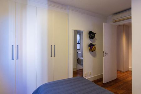 Apartamento à venda com 3 quartos, 209m² em Santo Amaro, São Paulo