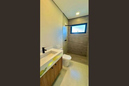 Casa de condomínio à venda com 225m², 3 quartos e 4 vagas