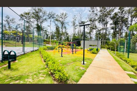 Casa de condomínio à venda com 225m², 3 quartos e 4 vagas