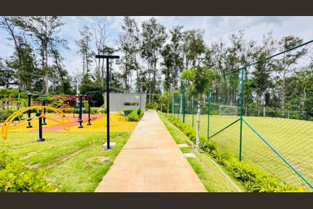Casa de condomínio à venda com 225m², 3 quartos e 4 vagas