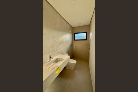 Casa de condomínio à venda com 225m², 3 quartos e 4 vagas