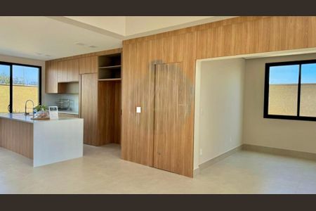 Casa de condomínio à venda com 225m², 3 quartos e 4 vagas