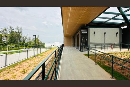 Casa de condomínio à venda com 225m², 3 quartos e 4 vagas