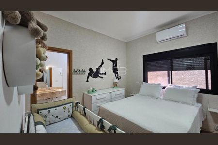 Casa de condomínio à venda com 246m², 3 quartos e 4 vagas