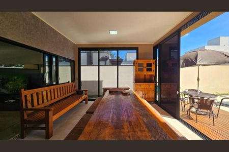 Casa de Condomínio à venda com 3 quartos, 246m² em Chácara São Rafael, Campinas