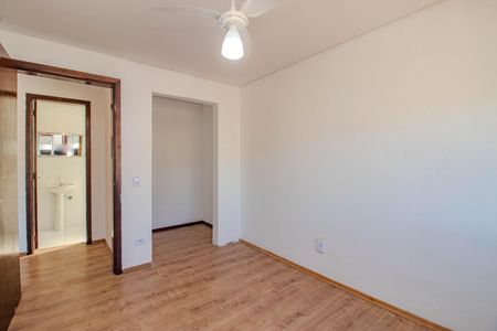 Quarto de apartamento à venda com 1 quarto, 47m² em Vila Jardim, Porto Alegre