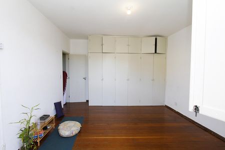 Quarto 1 - Suíte de casa à venda com 4 quartos, 264m² em Santa Lúcia, Belo Horizonte