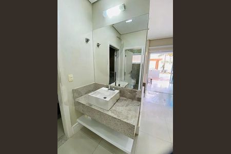 Casa de Condomínio para alugar com 3 quartos, 281m² em Jardim do Lago, Campinas