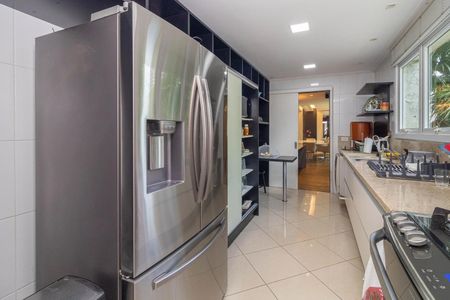Apartamento para alugar com 312m², 3 quartos e 3 vagas Apartamento para alugar com 312m², 3 quartos e 3 vagasCozinha